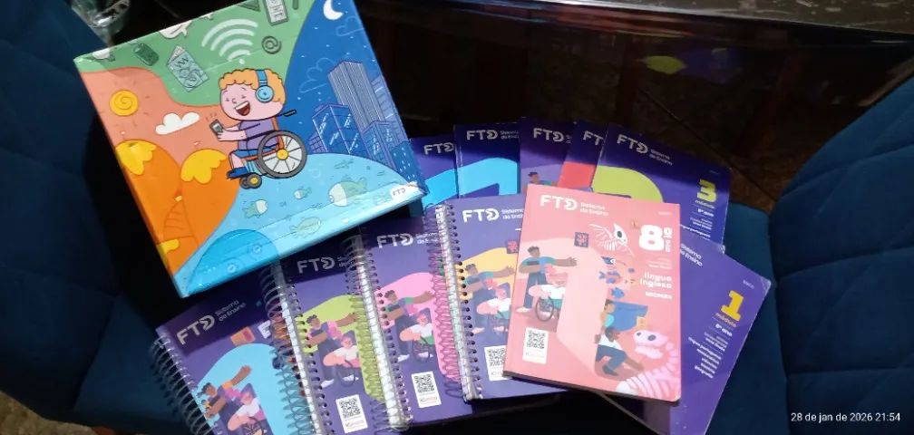 Vendo livros 8 ano , coleção completa FTD