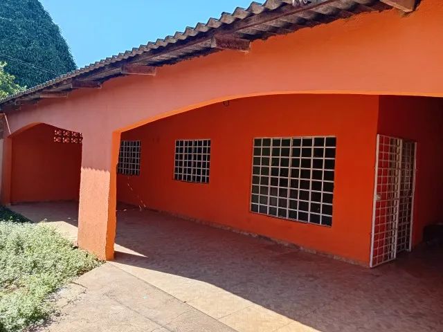 Vende-se Casa Ampla 3 quartos