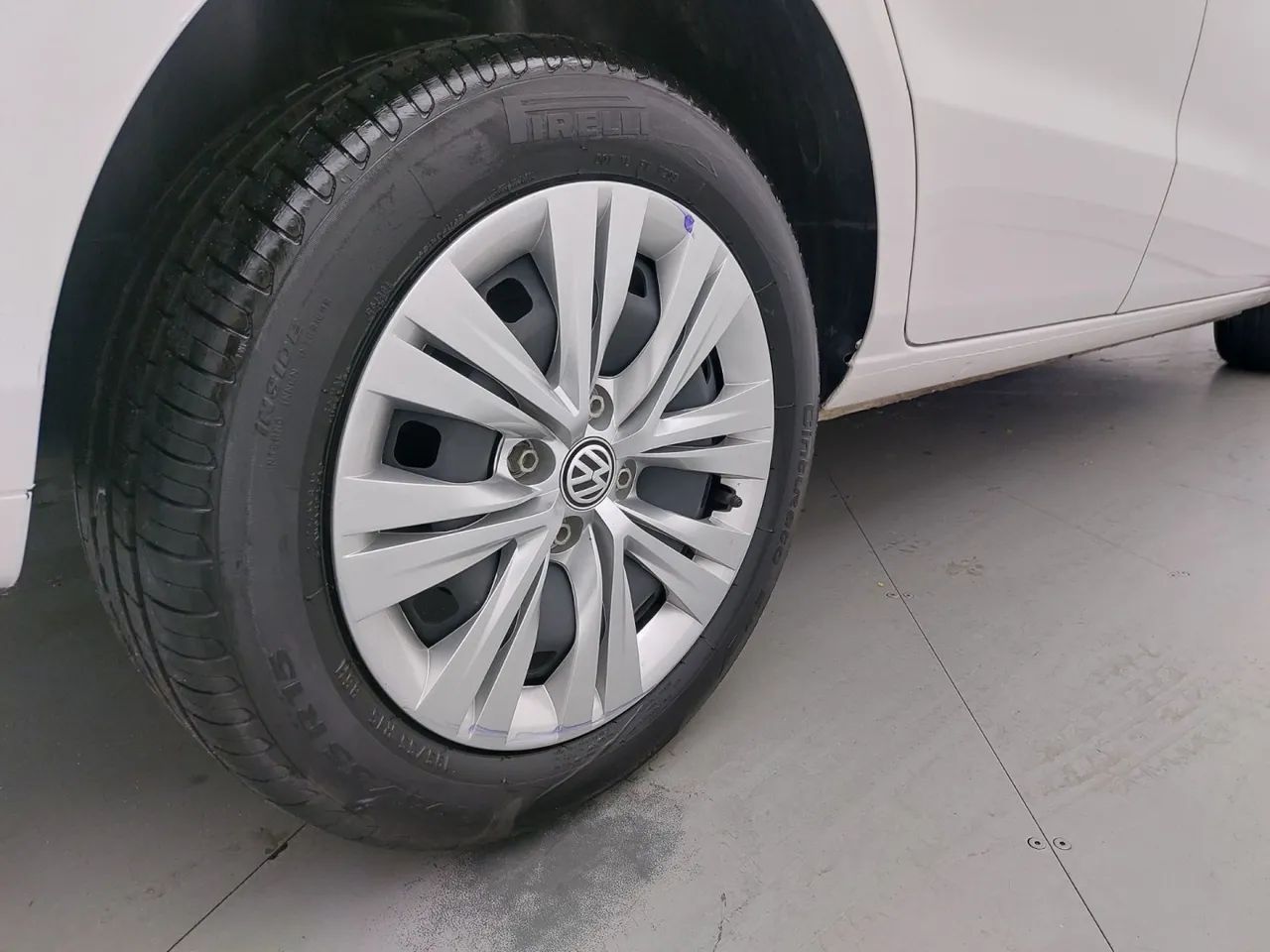 Volkswagen Voyage 1.0 Flex 12V 4p, foto 11 de 16