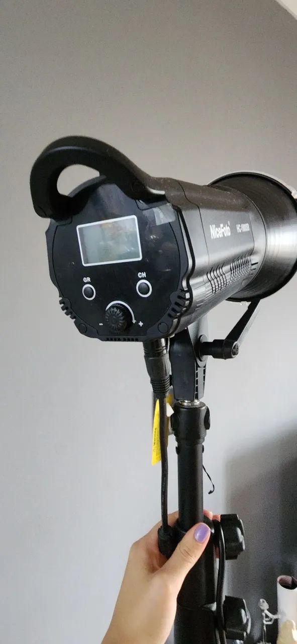 Kit iluminação-Iluminador NiceFoto HC-1000SB - Estúdio de fotos, com Difusor Esférico