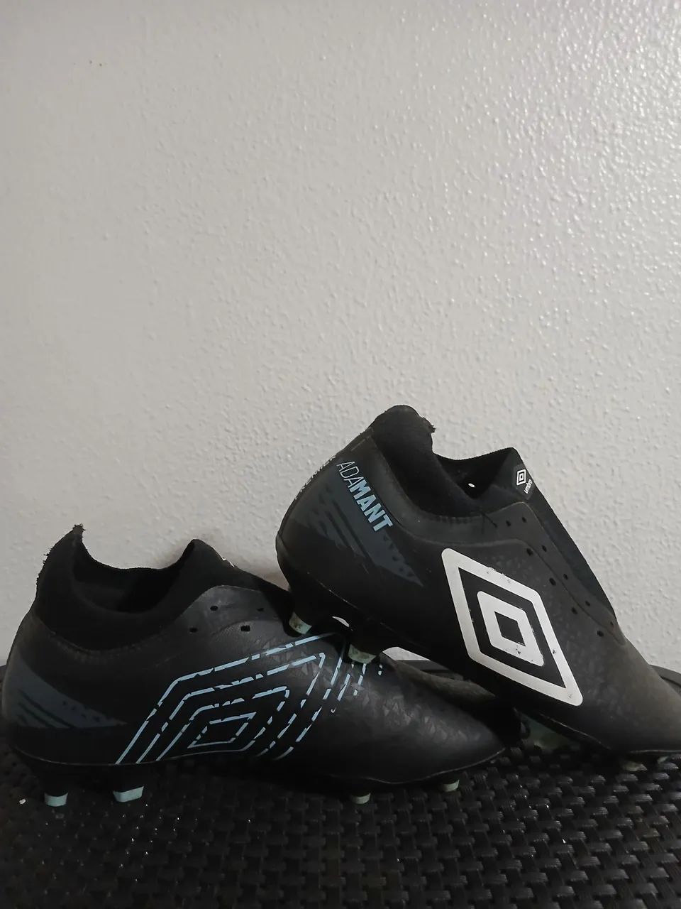 Chuteira umbro adamant 