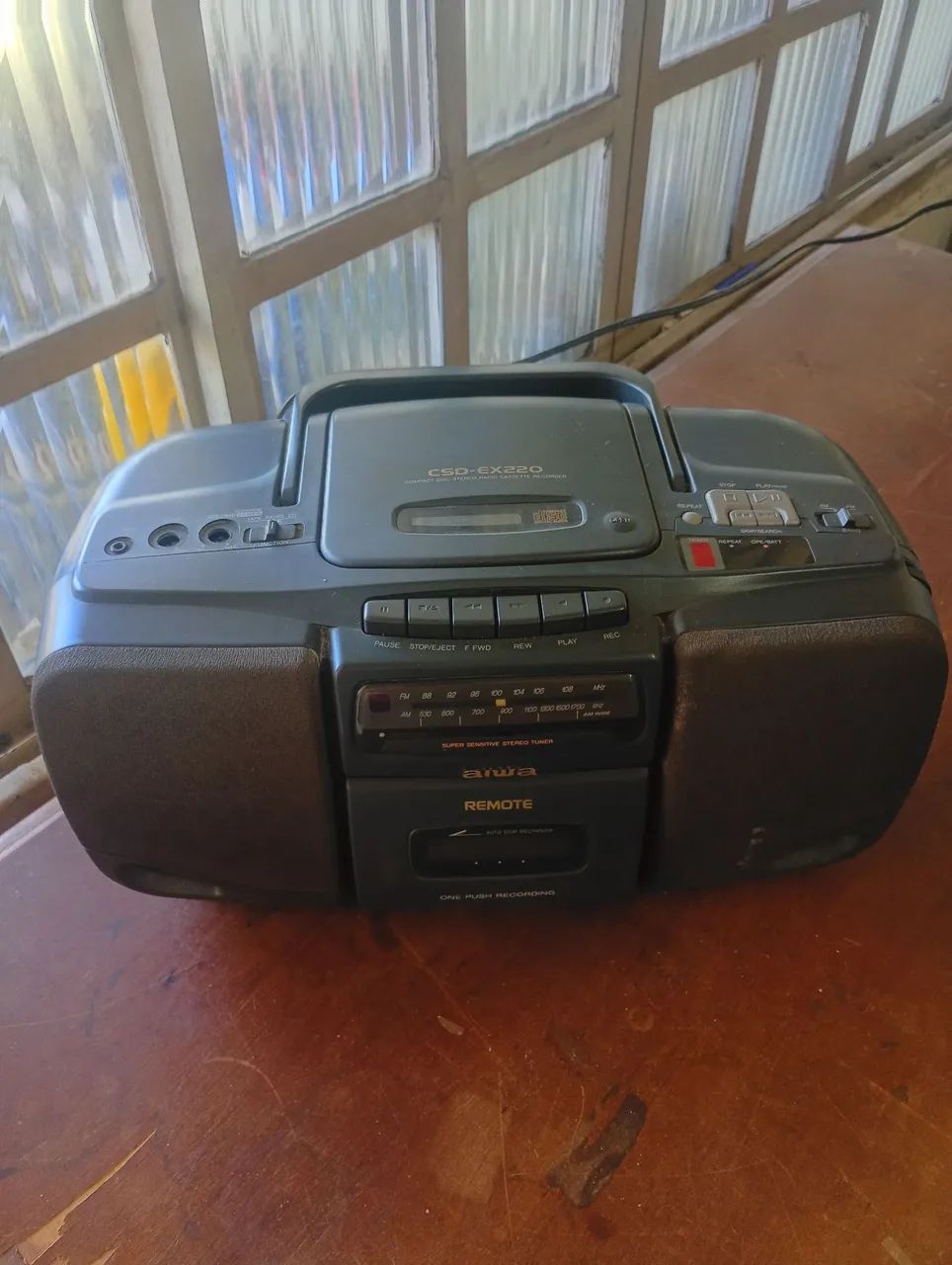 Sim Aiwa CSD EX220 com defeito ler o anúncio 