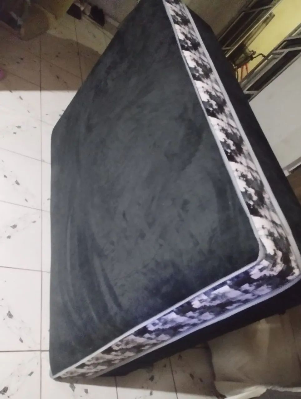 Cama casal de molas , bem estofada  - Foto 2