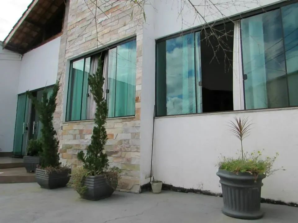 Amplo Imóvel | Oportunidade em Ipatinga-MG | Casa com 5 Quartos no Bairro Ideal