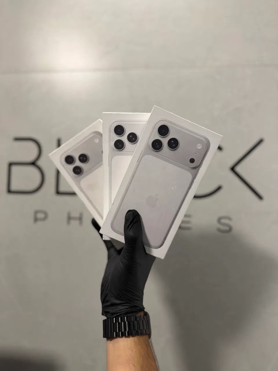 iPhone 17 Pro Max Silver