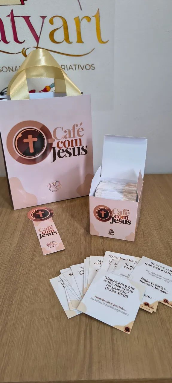 Kit Café Com Jesus Caixa Com Mensagens Diárias E Sacola Personalizada - Foto 5