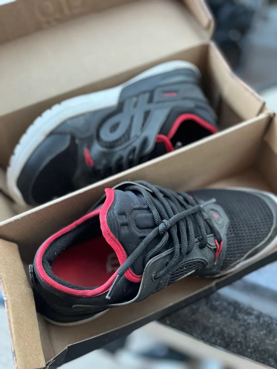 Öus Phibo 5 8 13 (Preto/Vermelho)