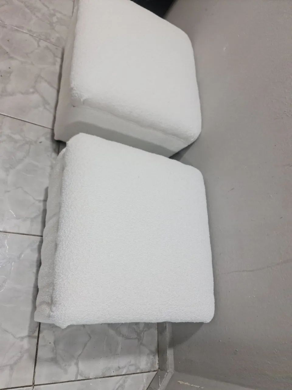 Beautiful Poufs442957940382115841