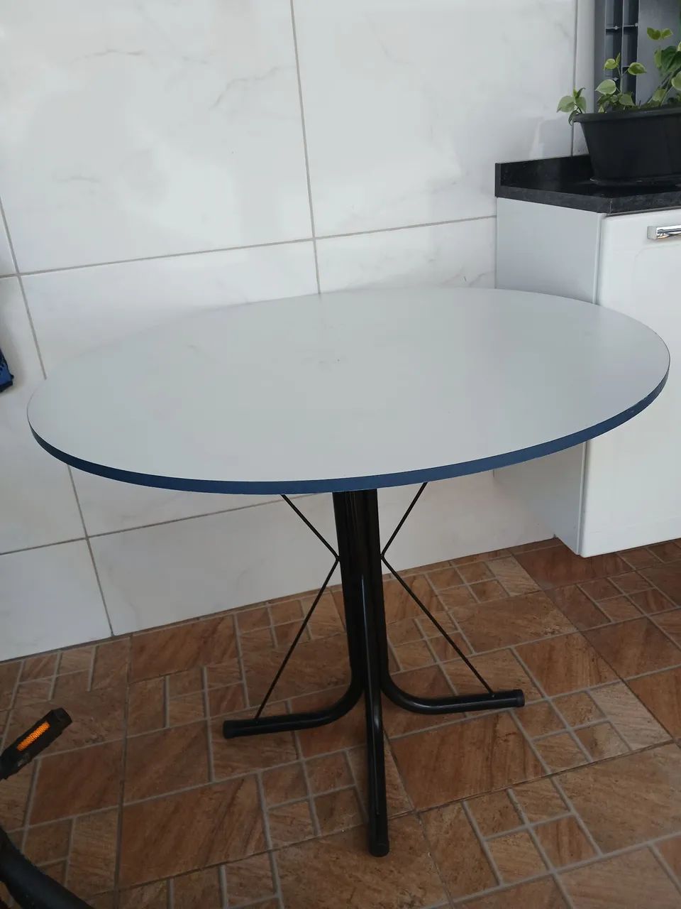 Mesa nova redonda 85x85 - Foto 2