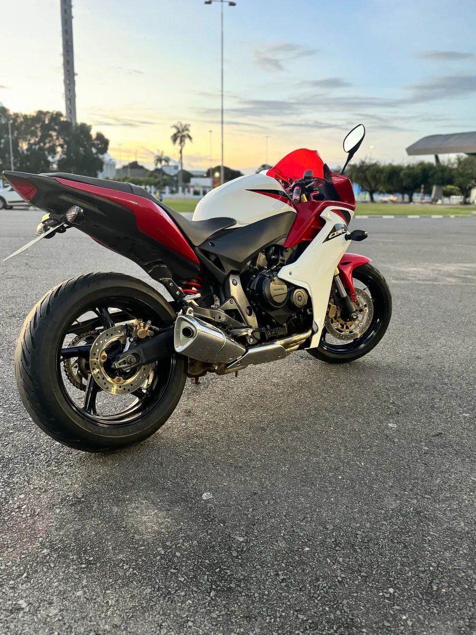 Honda CBR 600F 2013  - Foto 5