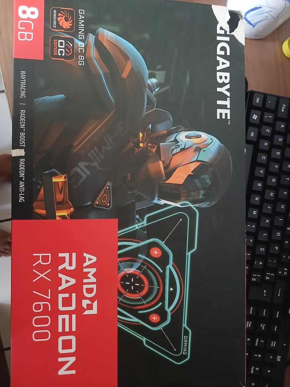 Rx 7600 8gb triplo fan Gigabyte - Foto 3