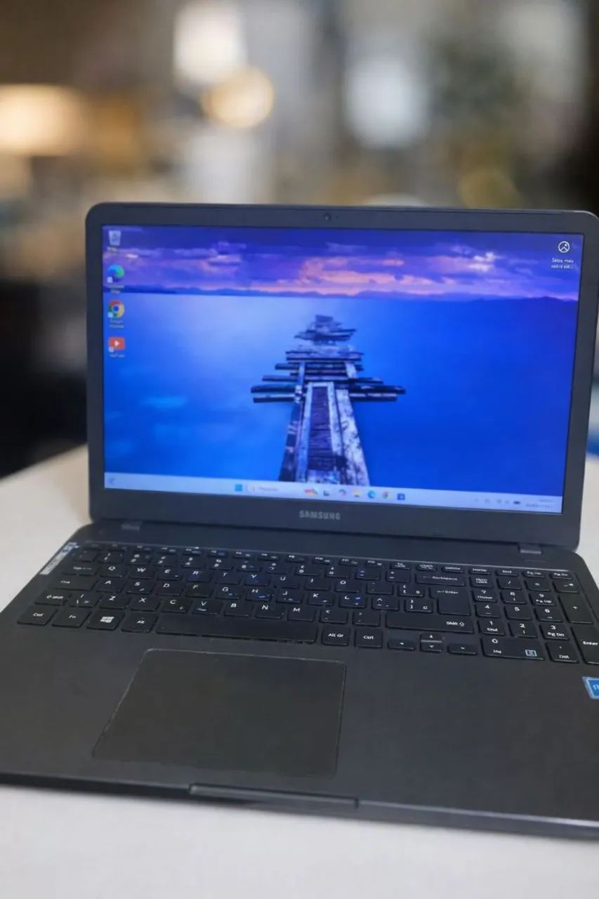 Notebook Samsung Core i3 7th 