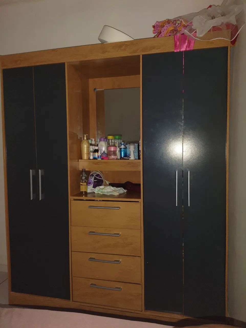 Wardrobe64962153124226120