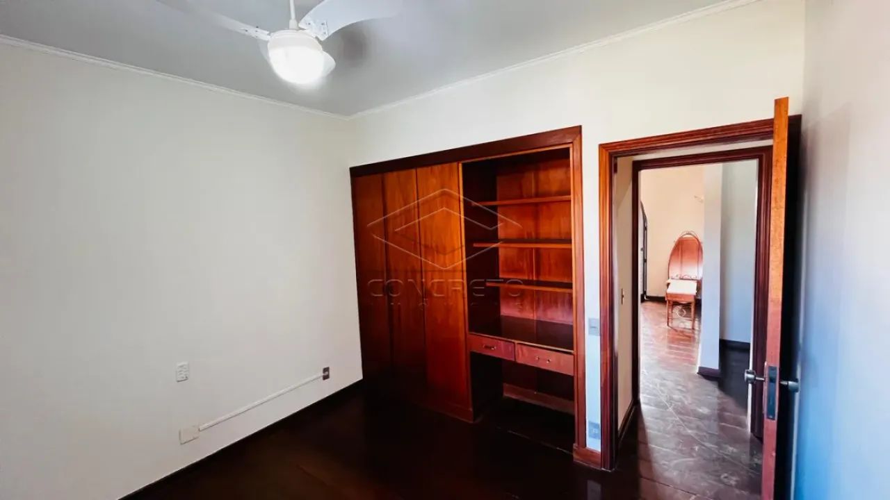 Amplo Apartamento com excelente localização - Foto 5