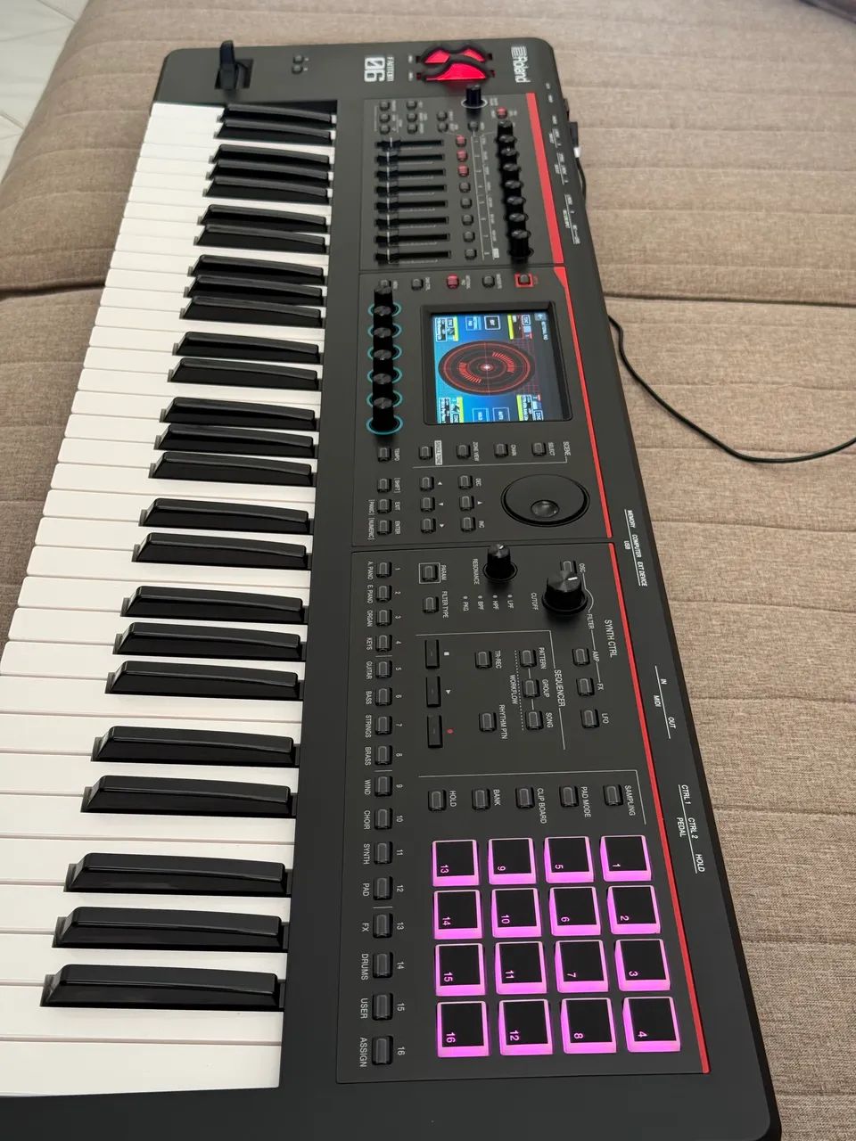 ROLAND FANTOM - 06 NOVÍSSIMO! - Foto 2
