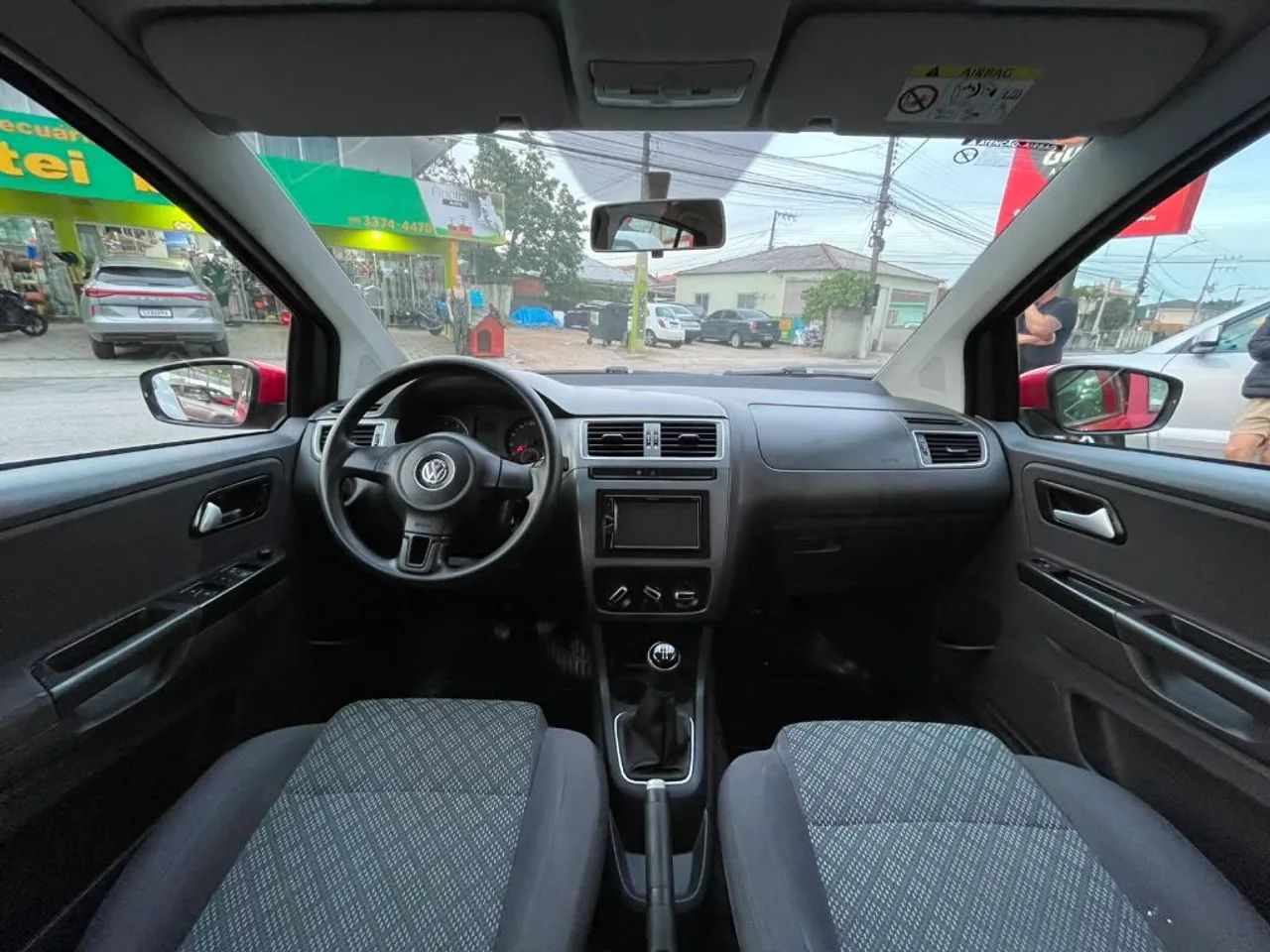 Volkswagen Fox Trendline 1.6 Flex 8V 5P 2015 - Foto 4