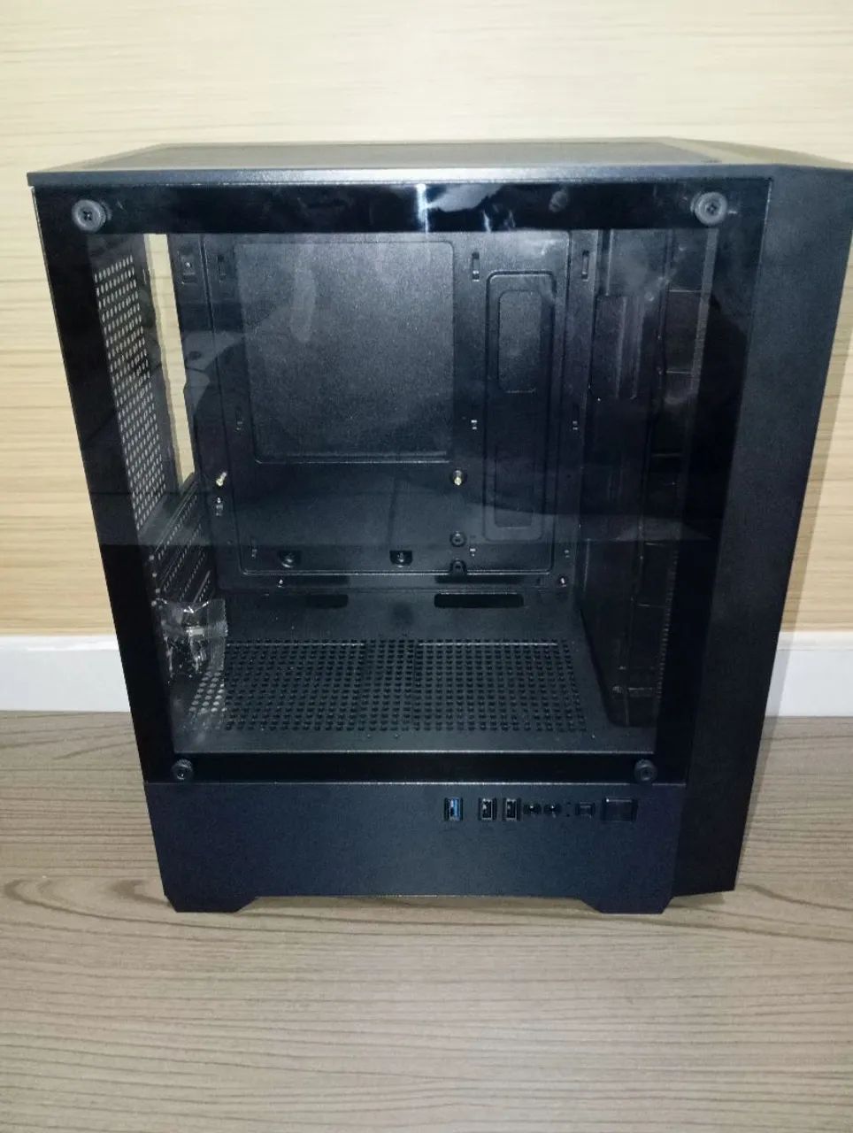 Gabinete gamer 