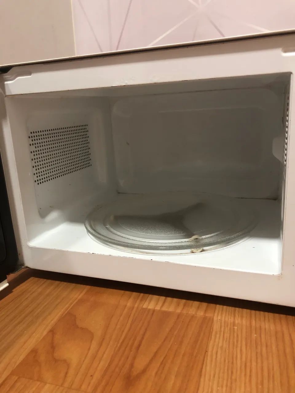 Micro-ondas Philco PME22 20L - Funcionando Perfeitamente - Foto 3