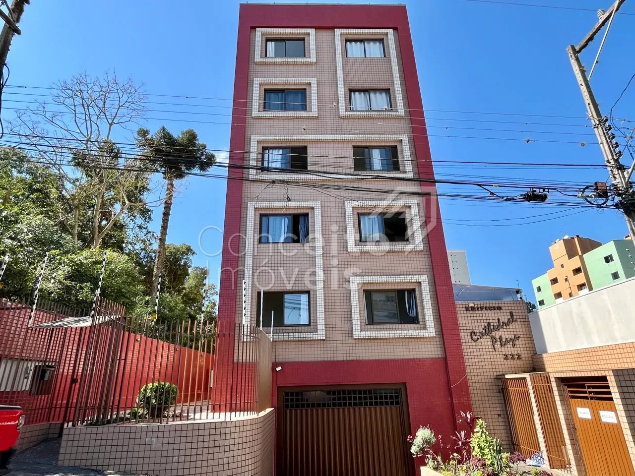 Edificio Cathedral Plaza - Apartamento Garden Semimobiliado