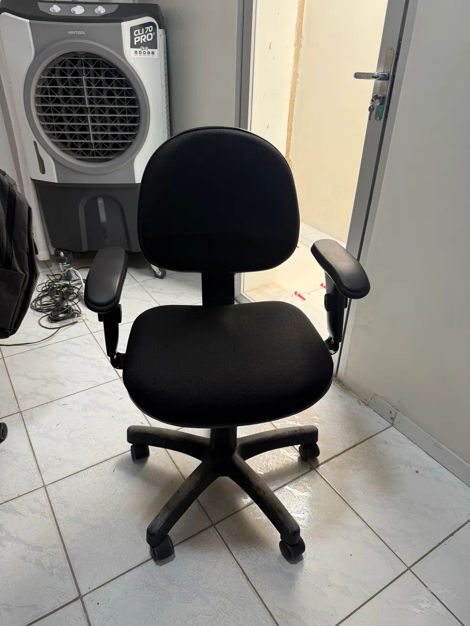 Cadeira giratória para escritório  - Foto 2