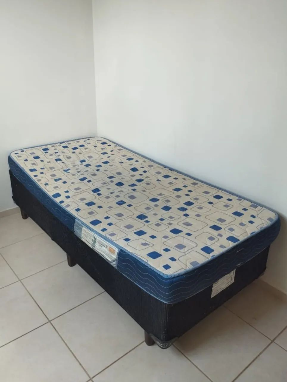Cama Box solteiro 
