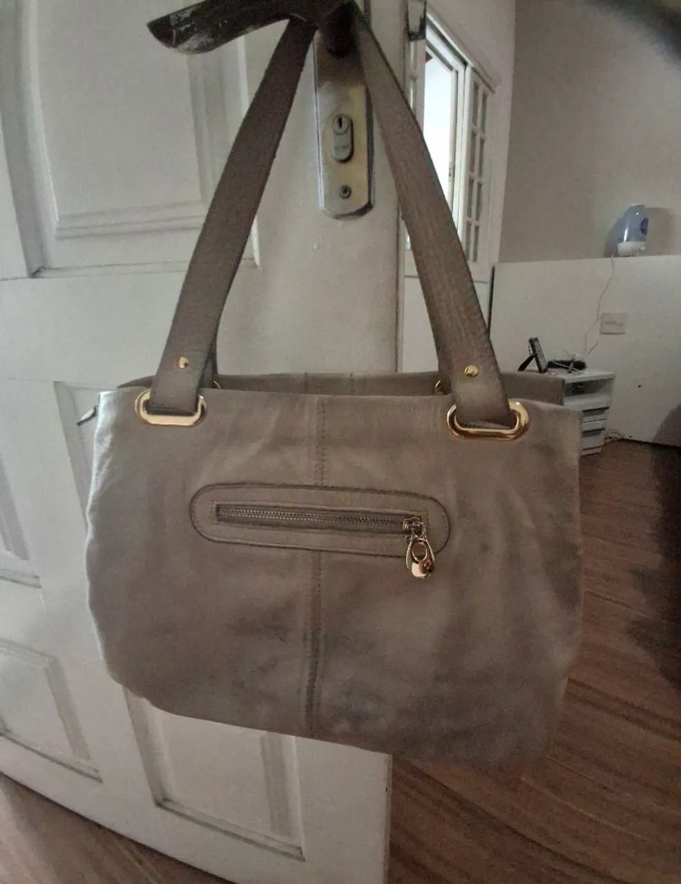 Bolsa bege, em couro da  Tomás Rabelo  - Foto 2