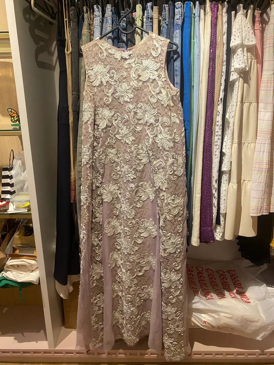 Vestido de renda de festa 