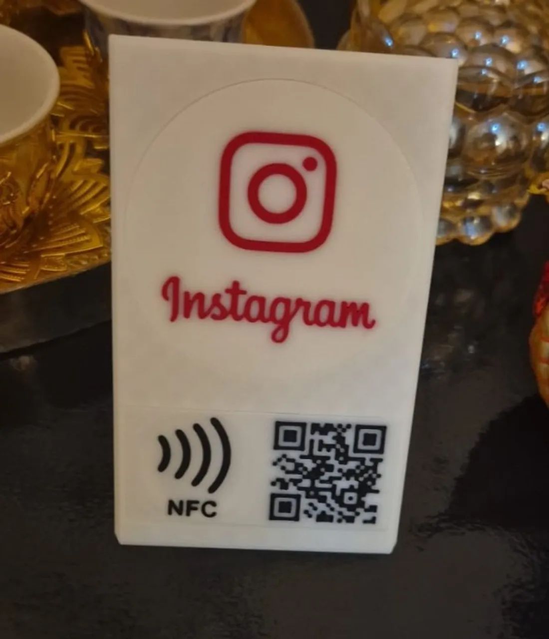 Plaquinha do Instagram com NFC e QR Code