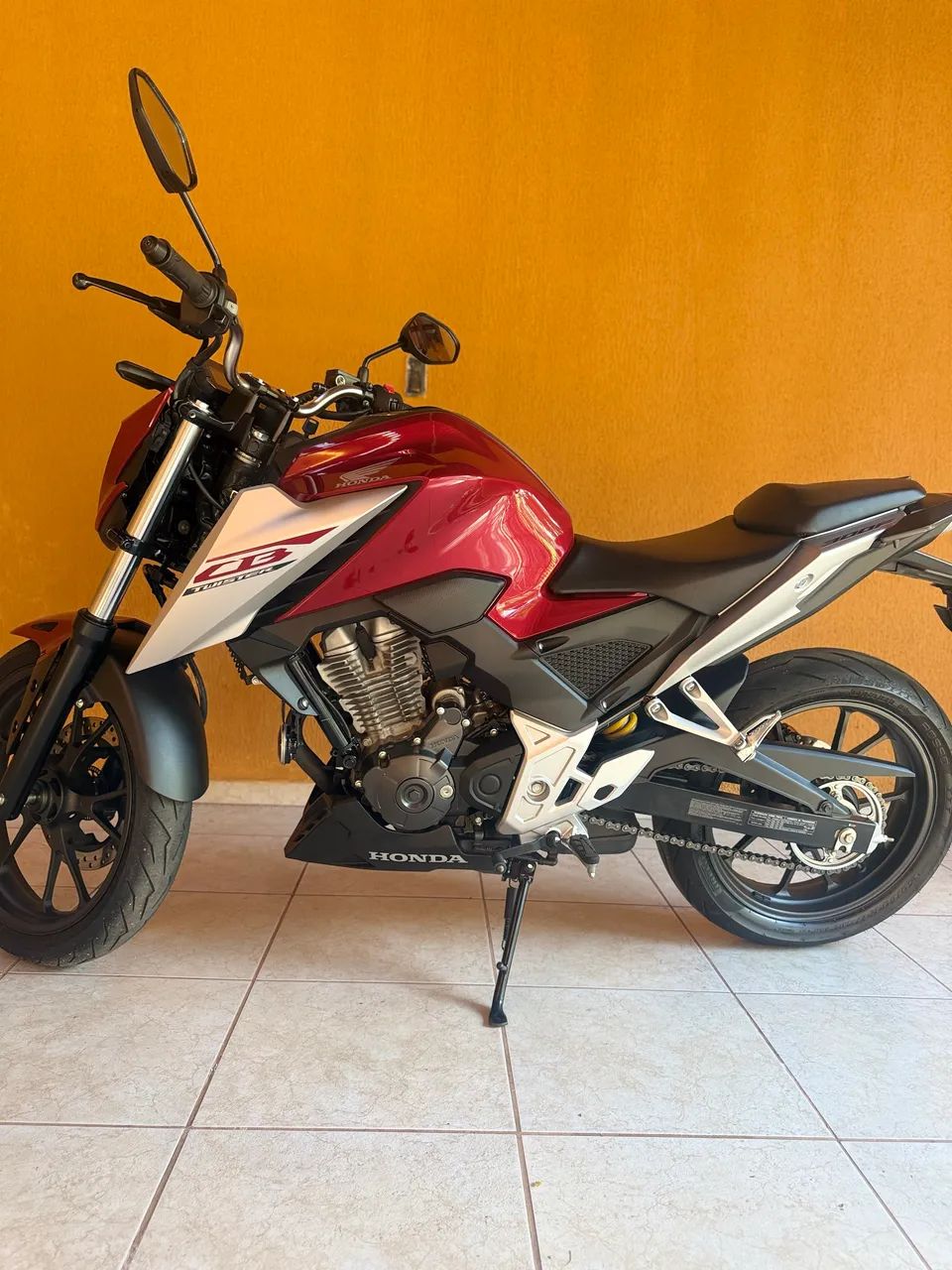 CB300F ABS 2026 - Foto 4