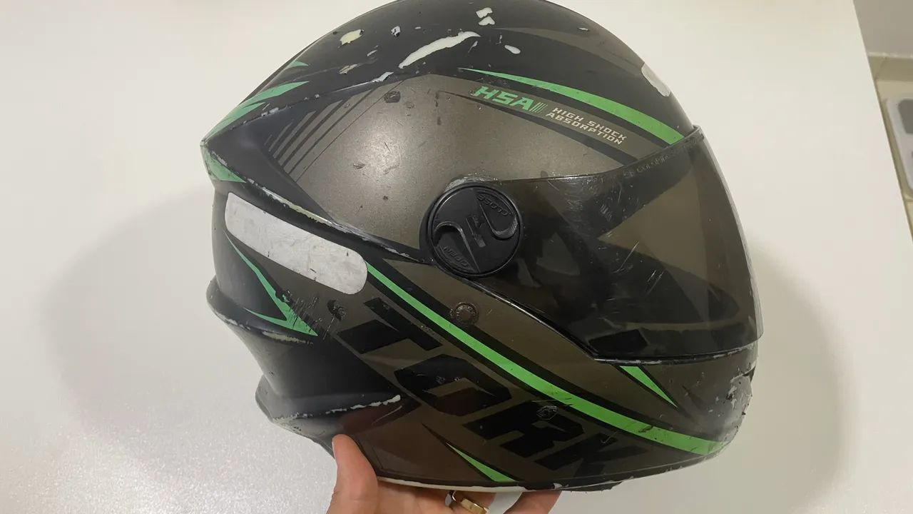 Capacete preto/verde Tork - Foto 2