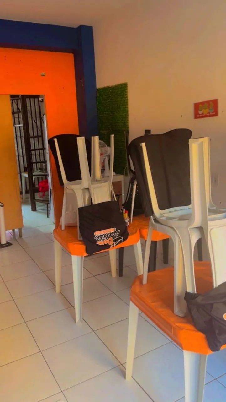RESTAURANTE NO CENTRO COM TUDO DENTRO 