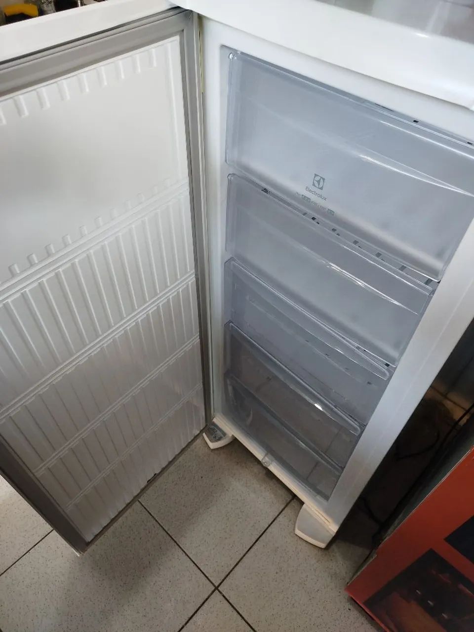 Freezer Eletrolux novo - Foto 3