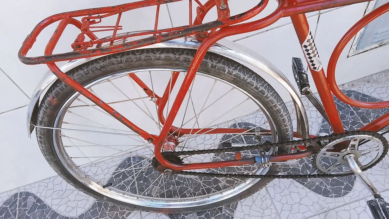 Bicicleta Monark quadro antigo luvado todo inteiro completa  - Foto 3