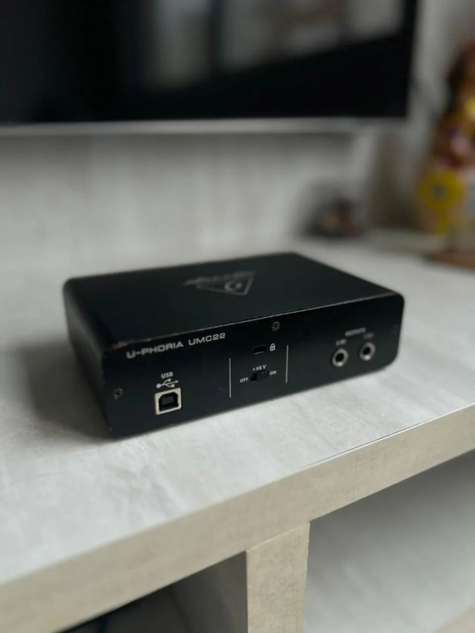 Interface de audio Behringer Umc22 Preto - Foto 2