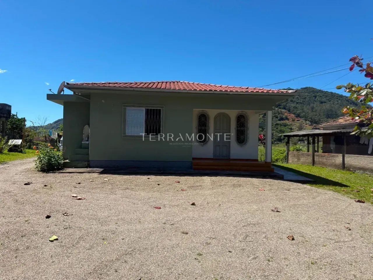 Chácara de 15.000 m² com casa mobiliada na Guarda - Foto 3