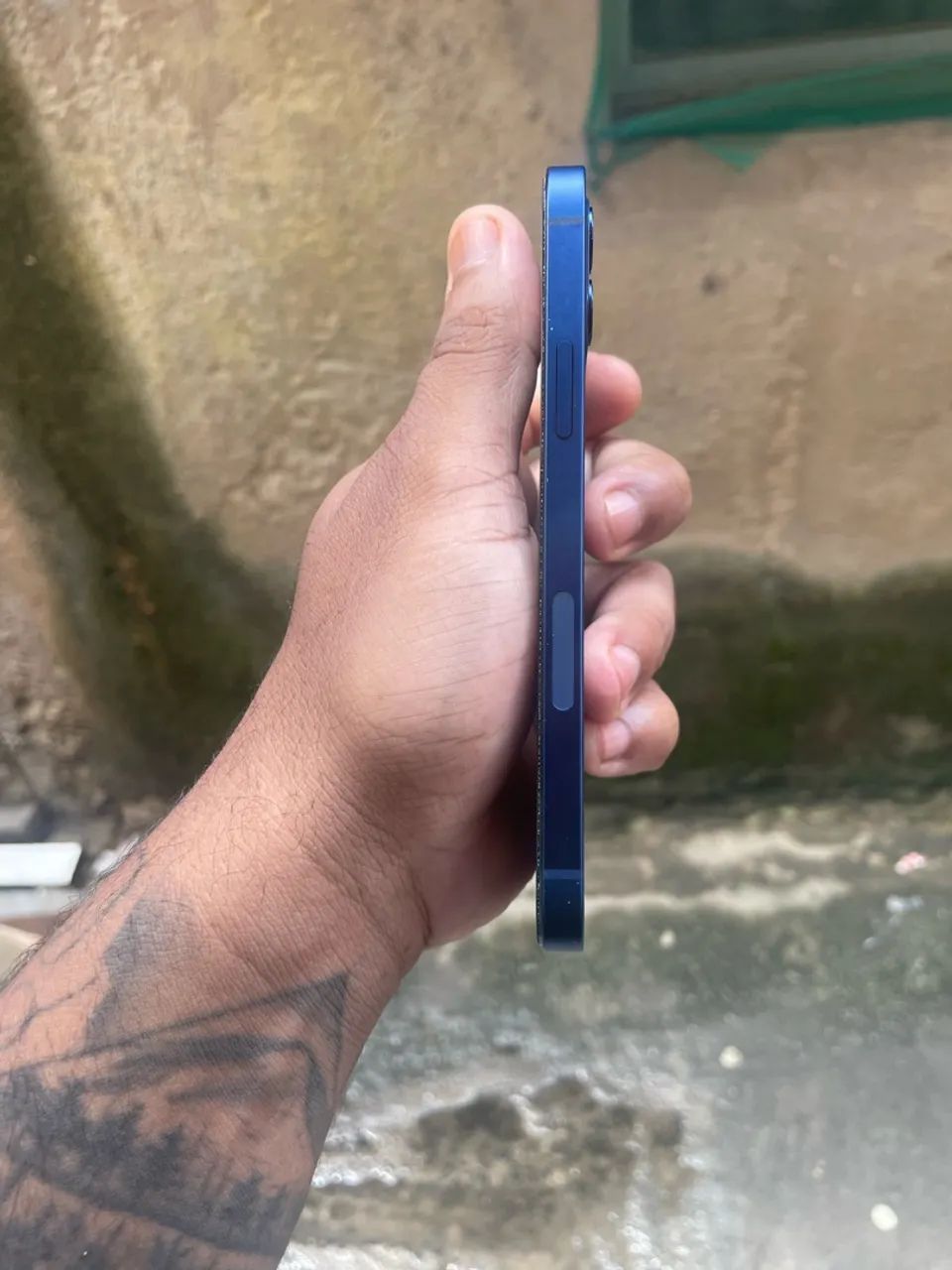 iPhone 12 