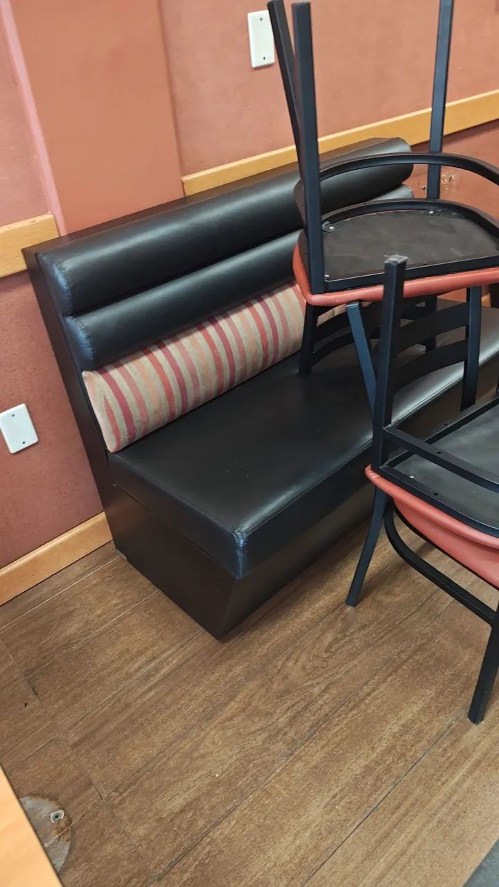 Conjunto de mesa com 4 cadeiras - Foto 3