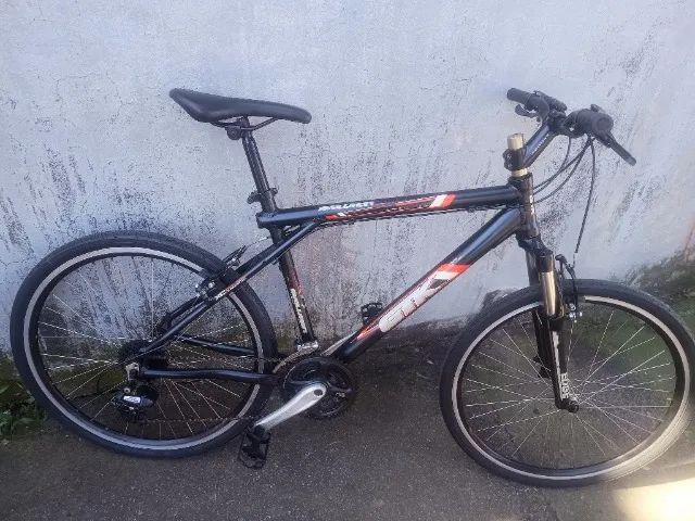Bicicleta de alumínio 