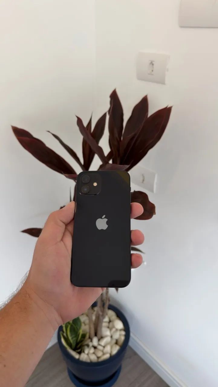 iPhone 12 64gb Preto  - Foto 2