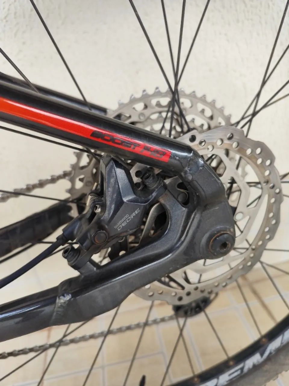 Bicicleta Absolute Wild Boost 29 - excelente estado - Foto 5