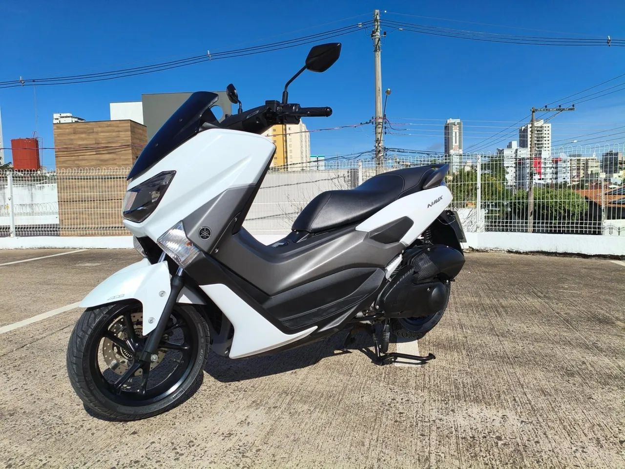 YAMAHA NMAX 160 