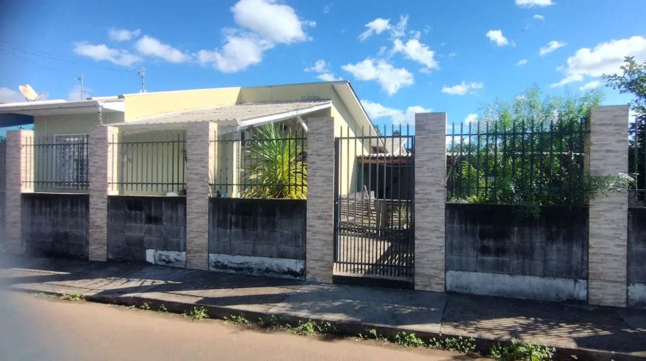 Ótima casa à venda no loteamento Cidade Nova!!!