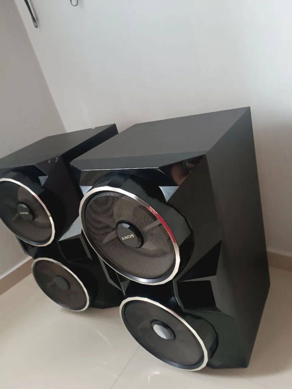 Caixas de som modelo sony