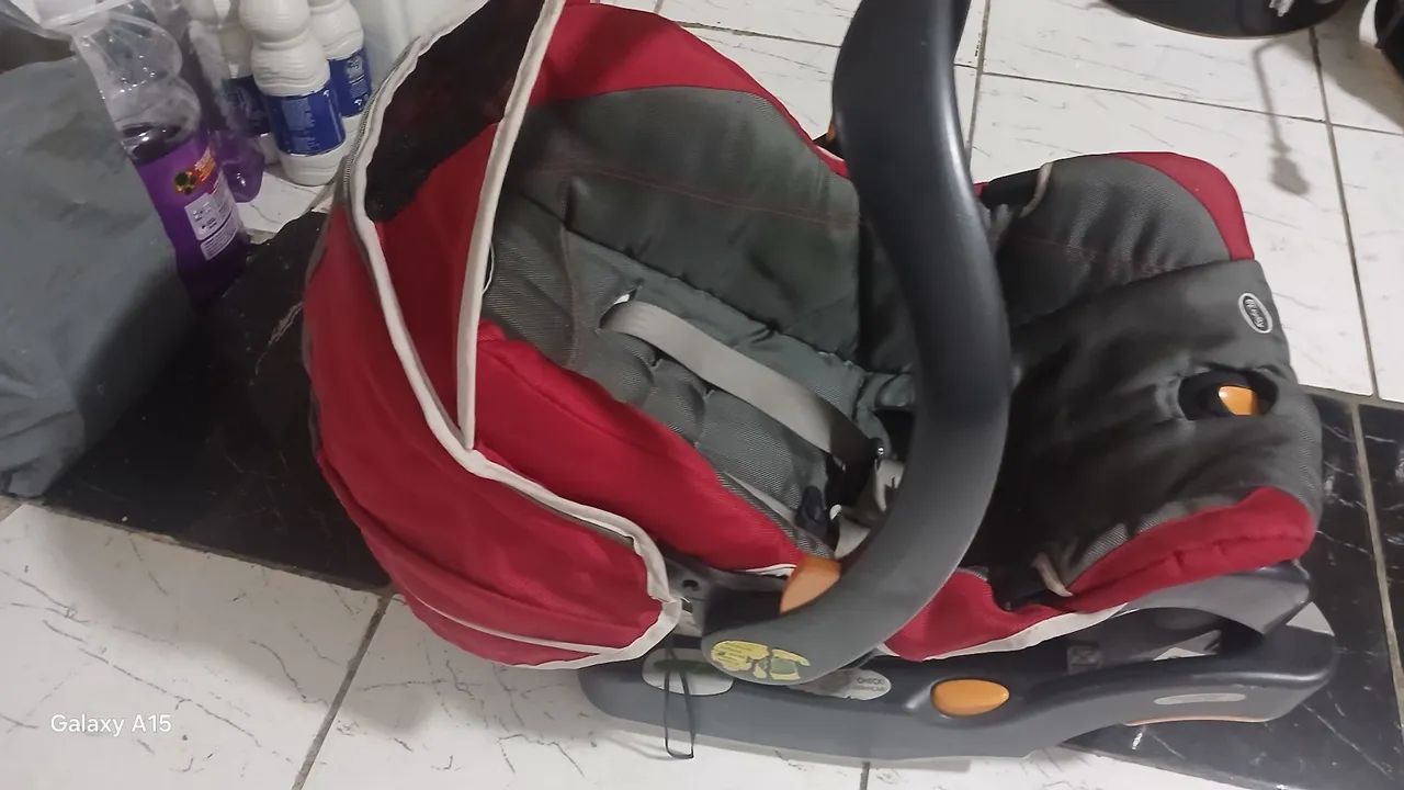 Bebê Conforto Chicco KeyFit 30 com Base para Carro - Vermelho e Cinza - Foto 5