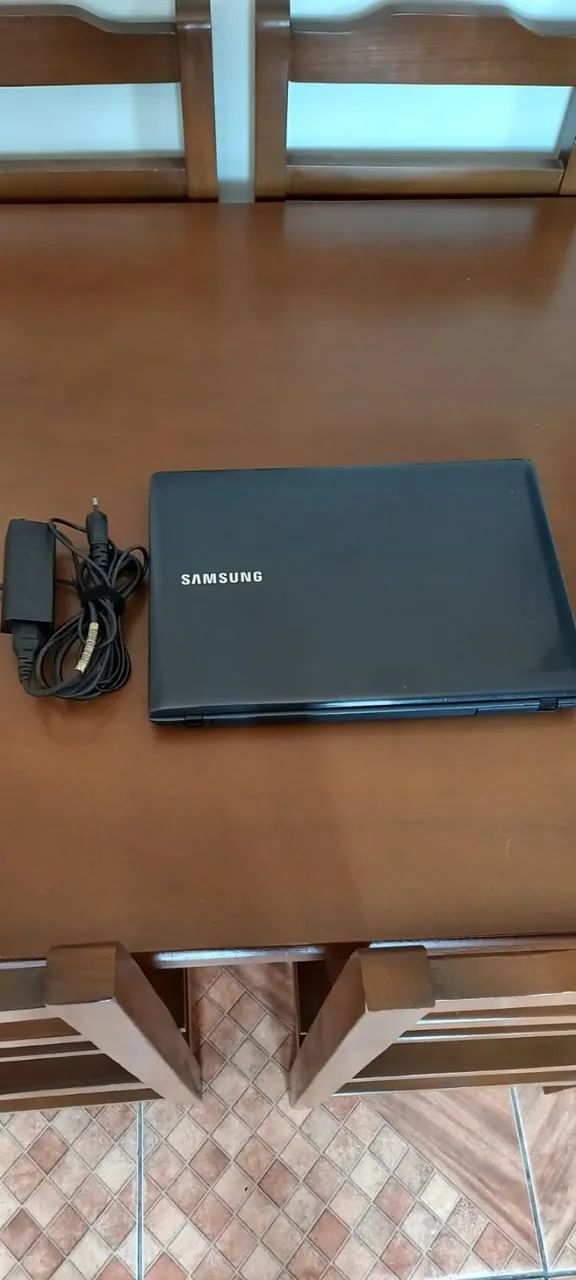Notebook Samsung + carregador original - para conserto - Foto 2