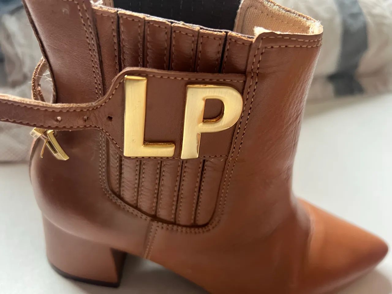 BOTA LANÇA PERFUME TAM 35
