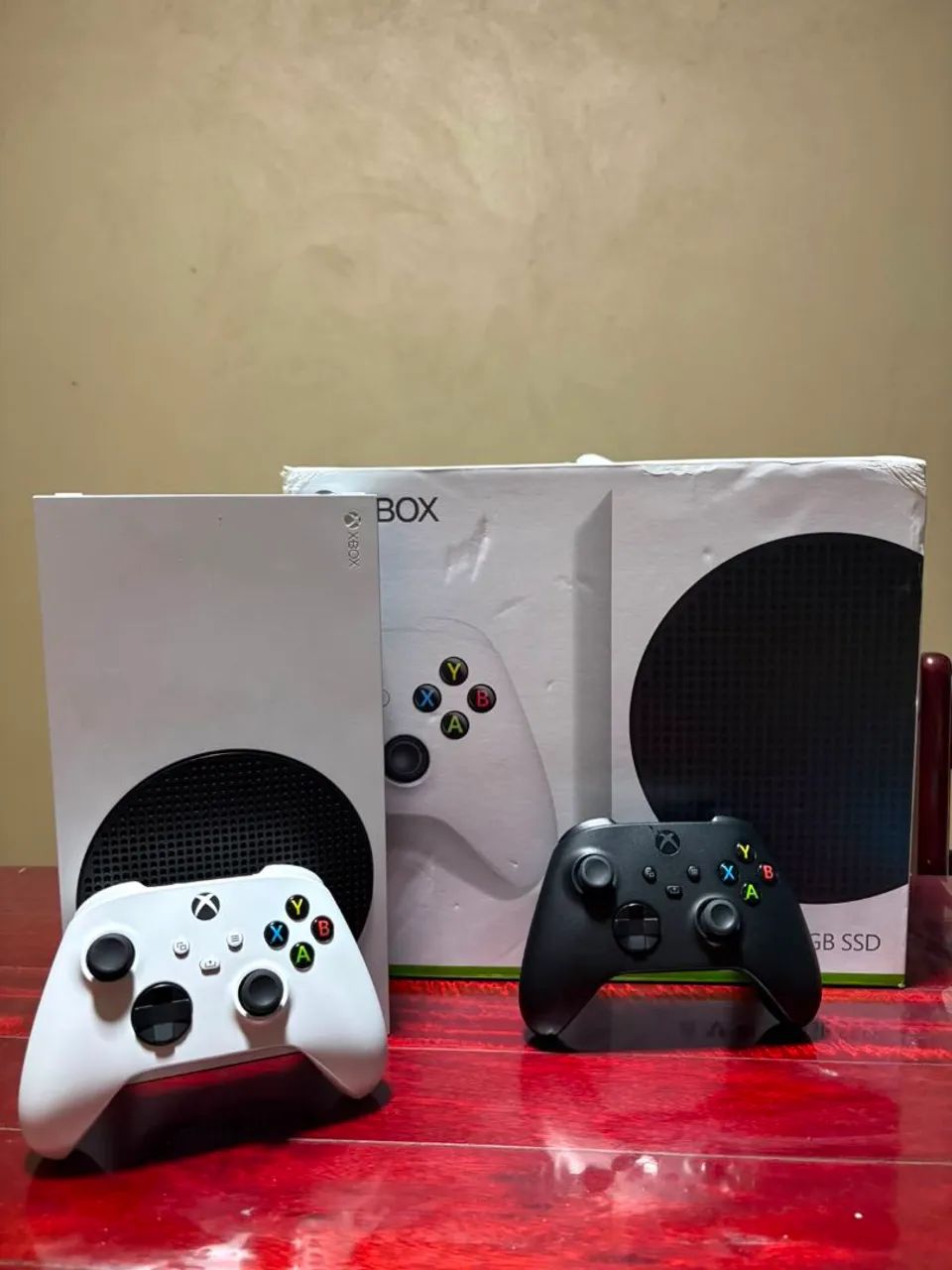 VENDO XBOX SERIES S COM 2 CONTROLES  - Foto 3
