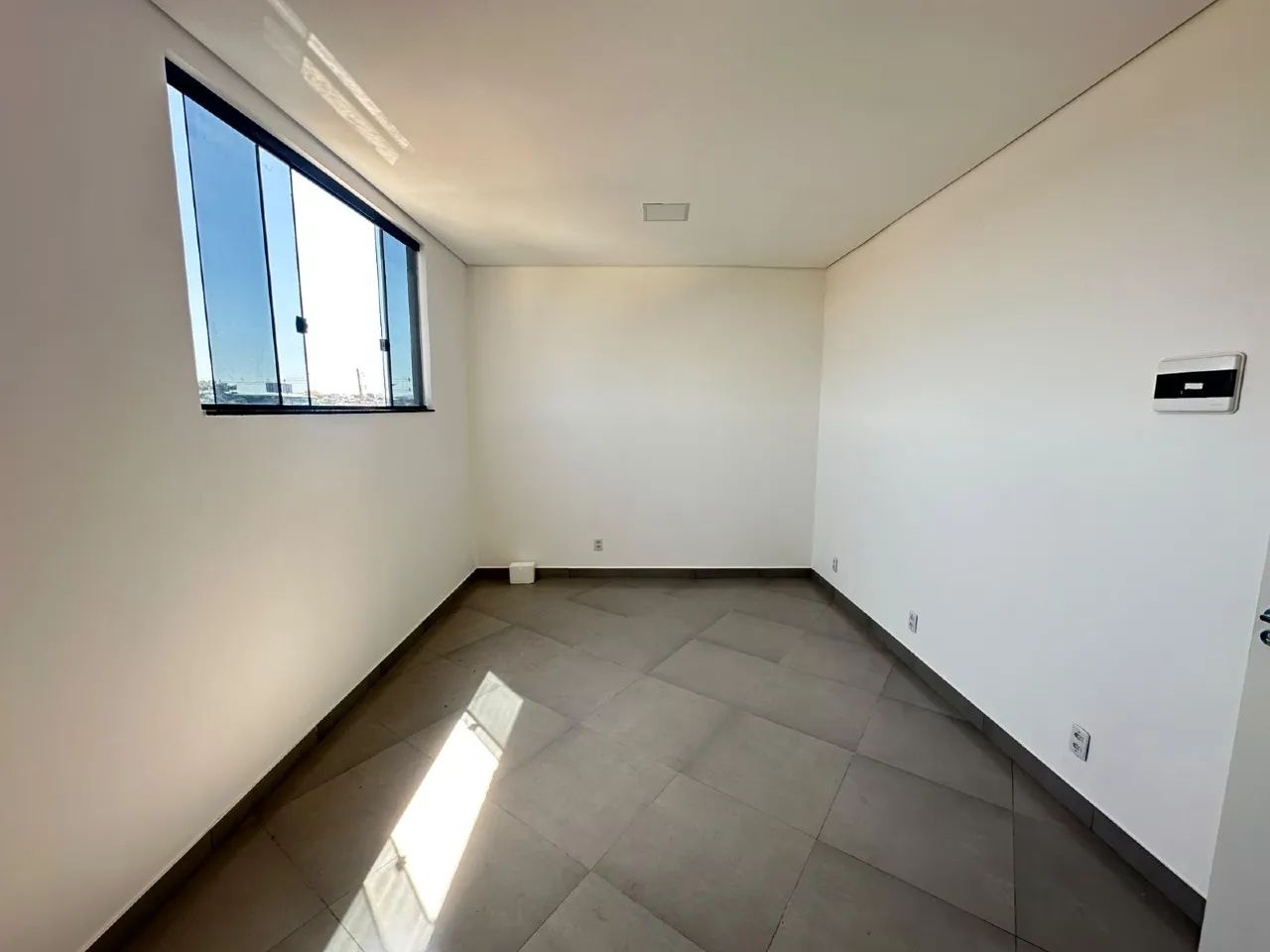 Sala para alugar no Bairro Tirol - Foto 2