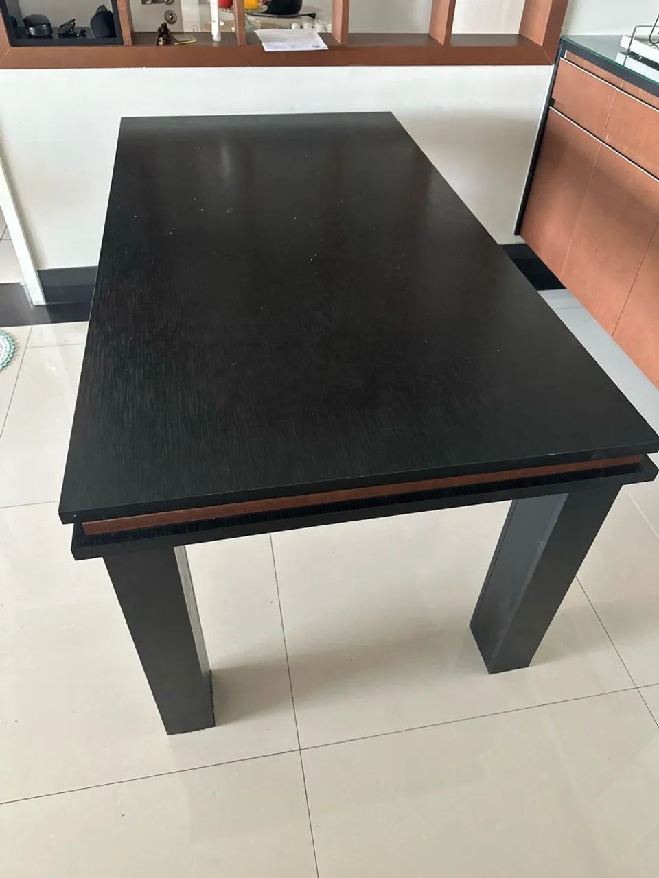 Vende-se mesa de jantar madeira maciça  - Foto 3