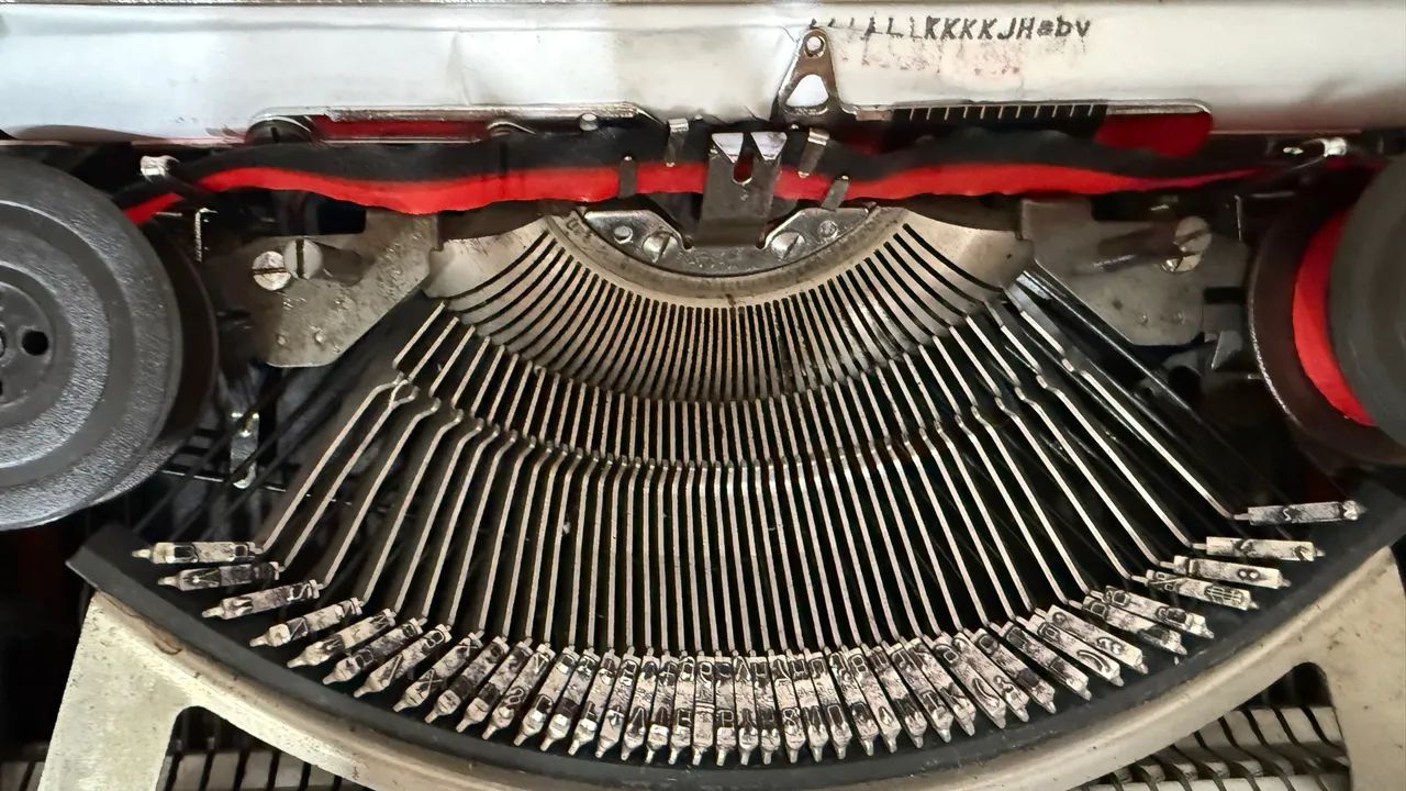 Máquina de escrever  - Foto 4